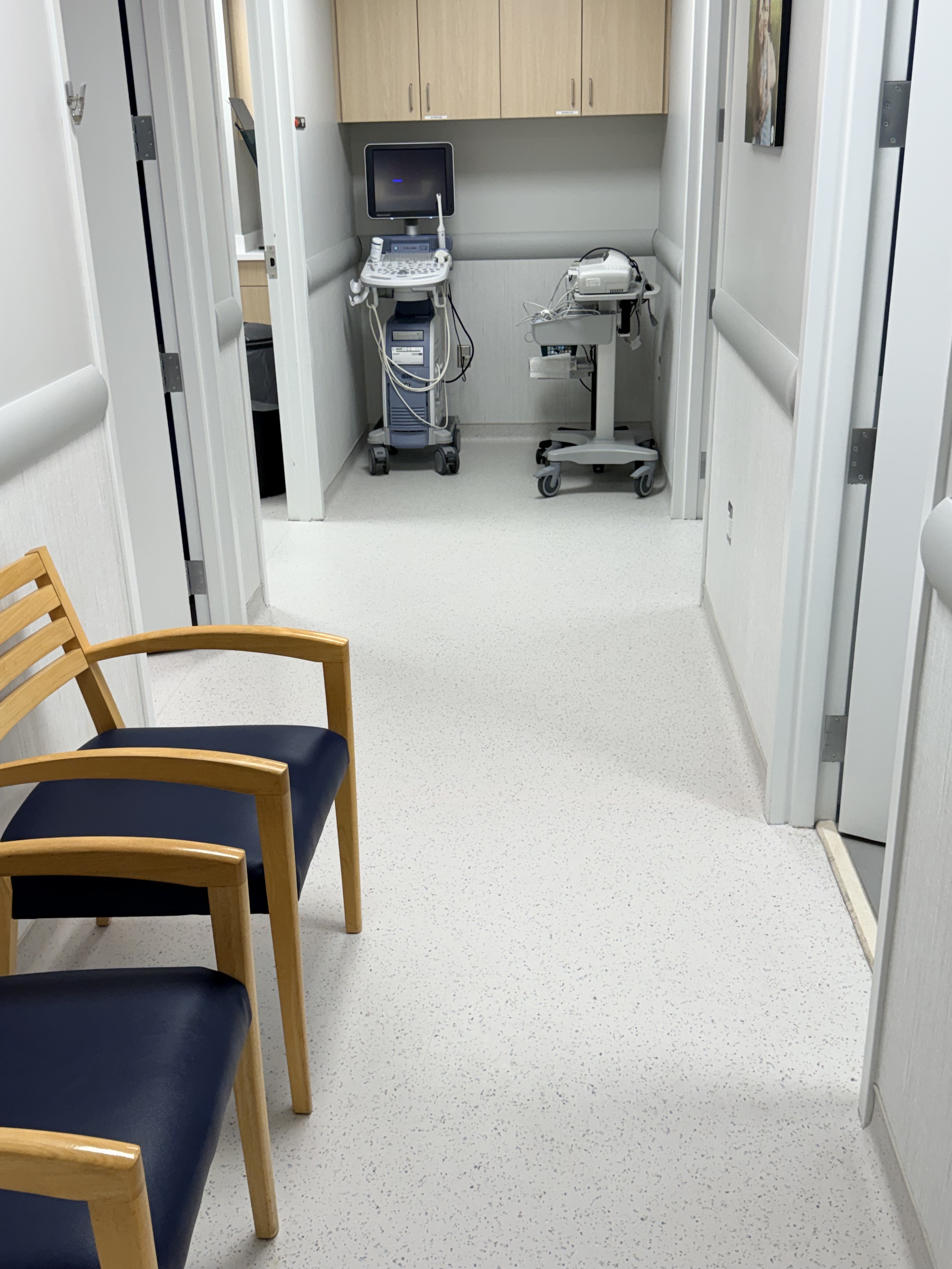 Medical & Clinical Cleaning Image