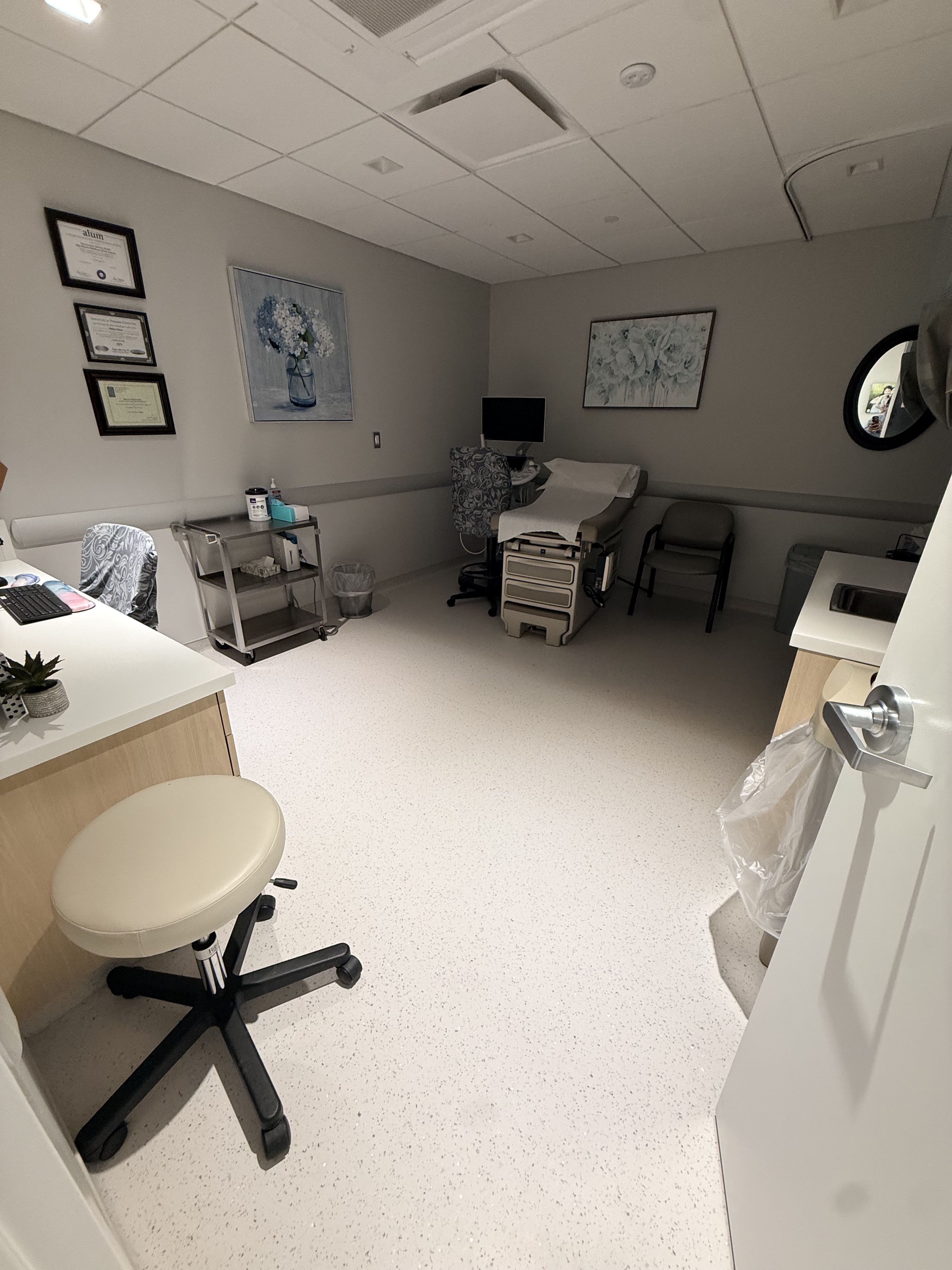 Medical & Clinical Cleaning Image